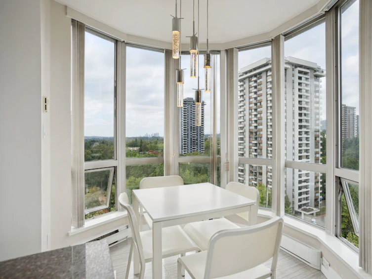 1705-9633 Manchester Drive, Burnaby, BC, V3N 4Y9 - 9