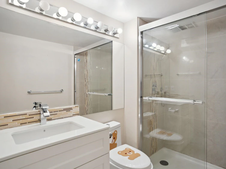 1705-9633 Manchester Drive, Burnaby, BC, V3N 4Y9 - 18