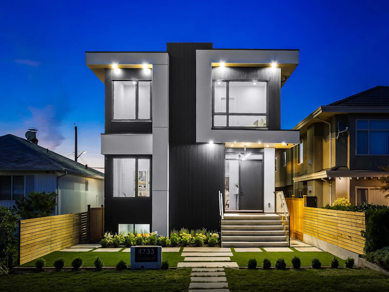 4733 Georgia Street, Burnaby BC V5C 2V7
