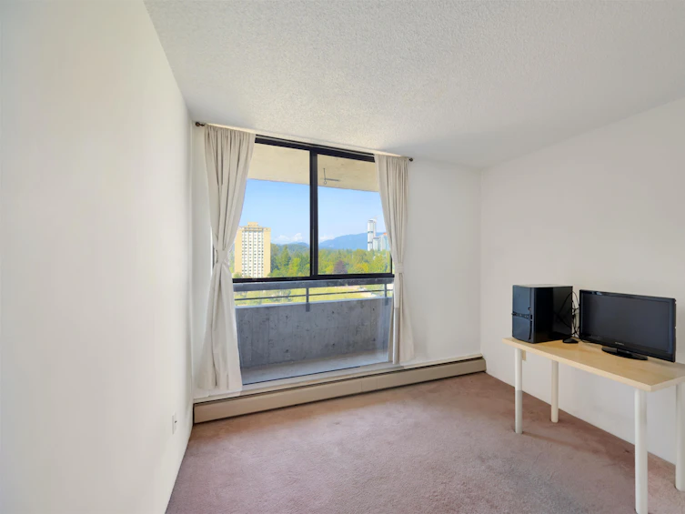 1601-3755 Bartlett Court, Burnaby, BC, V3J 7G7 - 4