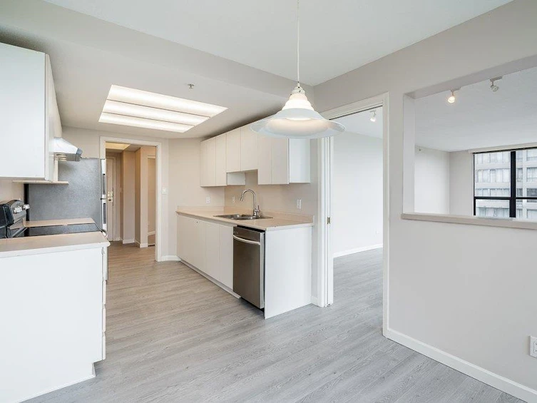 1903-10899 University, Surrey, BC, V3T 5V2 - 14