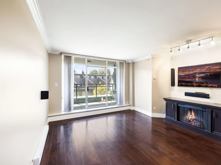404-2665 W Broadway, Vancouver, BC, V6K 2G2 - 5