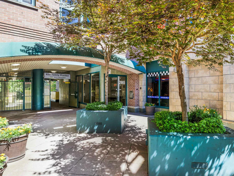 404-2665 W Broadway, Vancouver, BC, V6K 2G2 - 18