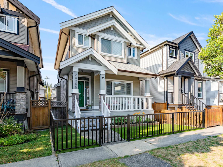 24285 101a Avenue, Maple Ridge, BC, V2W 0C2 - 2