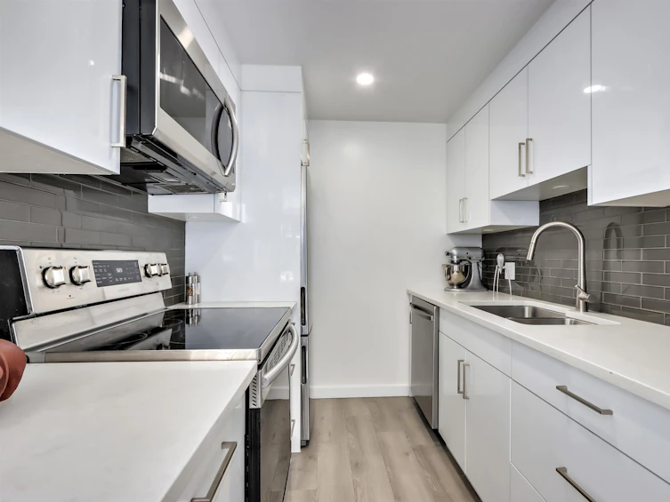702-1155 Homer Street, Vancouver, BC, V6B 5T5 - 10
