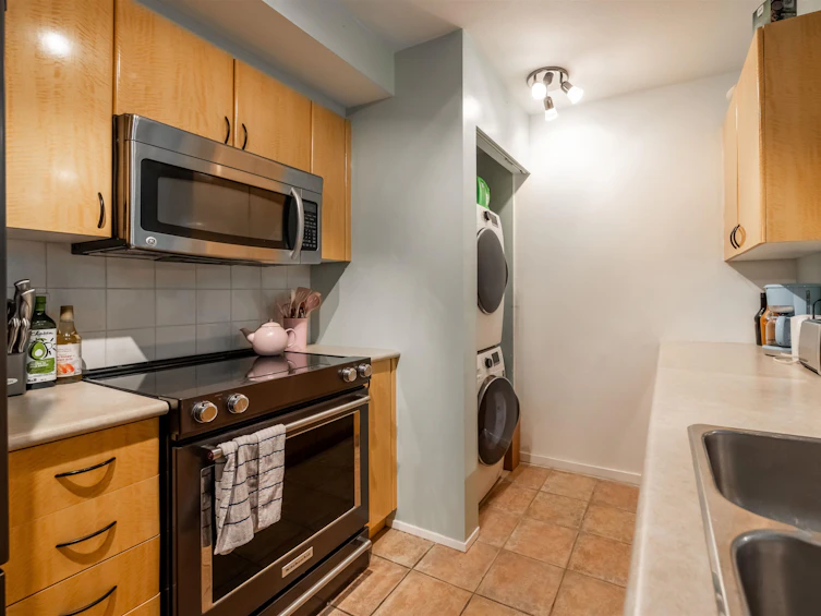 211-2733 Chandlery Place, Vancouver, BC, V5S 4V3 - 5