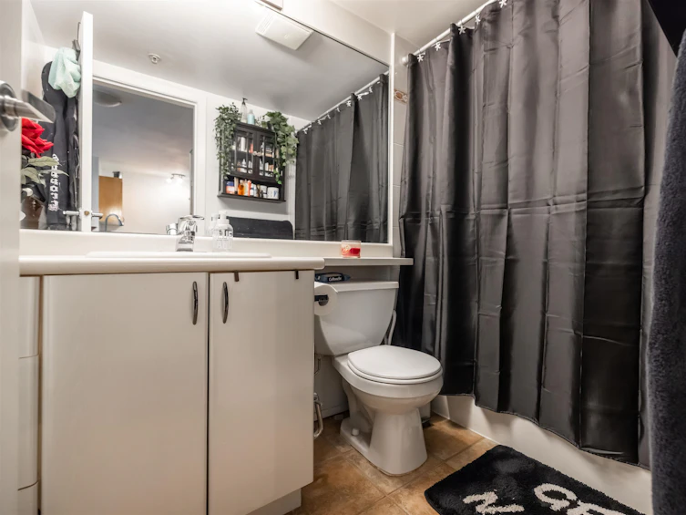 211-2733 Chandlery Place, Vancouver, BC, V5S 4V3 - 9