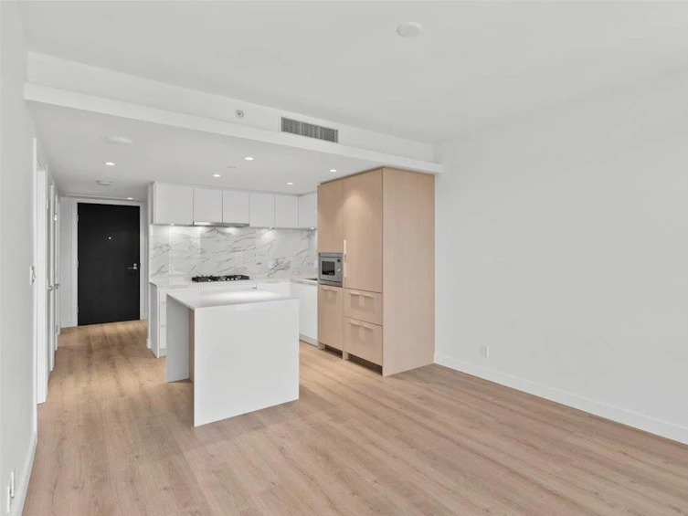 2104-1500 Fern Street, North Vancouver, BC, V7J 1H6 - 9