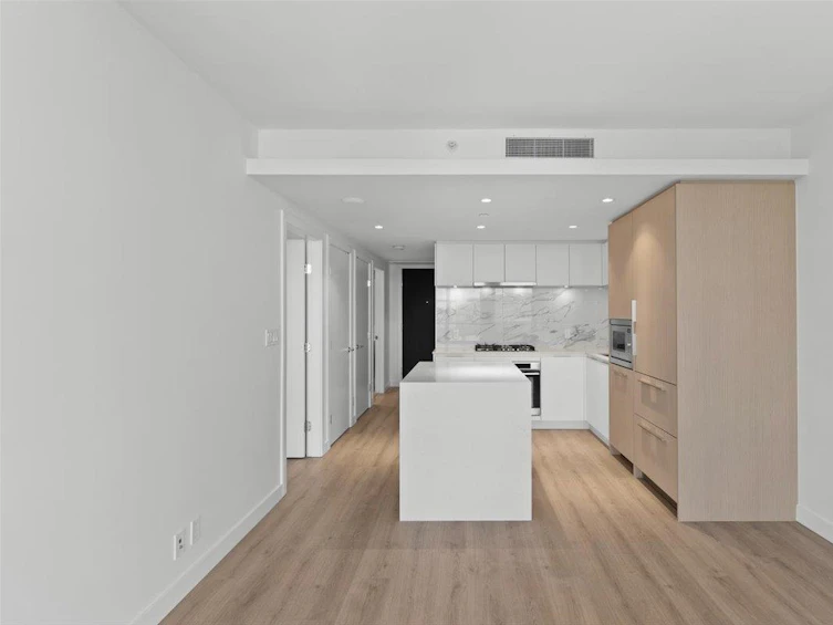 2104-1500 Fern Street, North Vancouver, BC, V7J 1H6 - 10