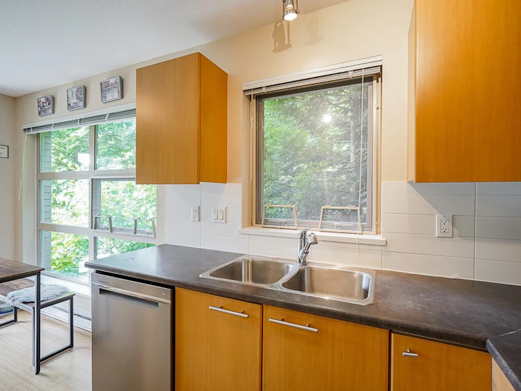 316-9319 University Crescent, Burnaby, BC, V5A 4Y5 - 18