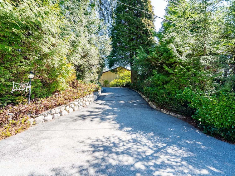 570 Barnham Road, West Vancouver, BC, V7S 1T5 - 2