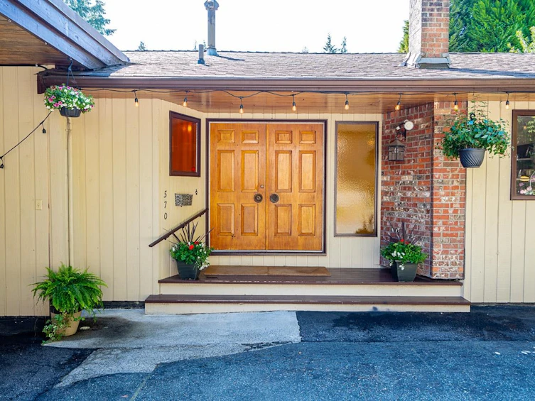 570 Barnham Road, West Vancouver, BC, V7S 1T5 - 3