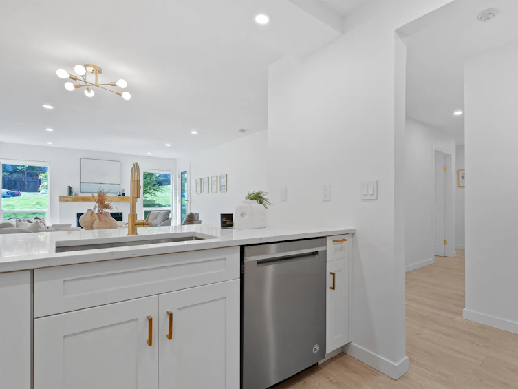104-15717 Marine, Surrey, BC, V4B 1E4 - 12