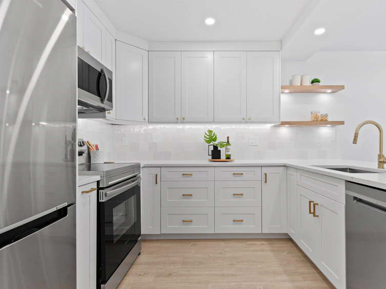 104-15717 Marine, Surrey, BC, V4B 1E4 - 14