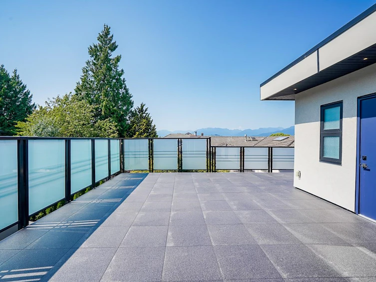 8230 Lakefield Drive, Burnaby, BC, V5E 4G7 - 34