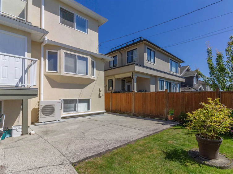 2006 Qualicum Drive, Vancouver, BC, V5P 2M2 - 36