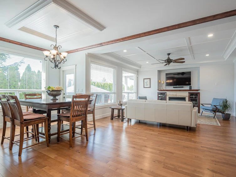 8213 211 Street, Langley, BC, V2Y 0E4 - 8