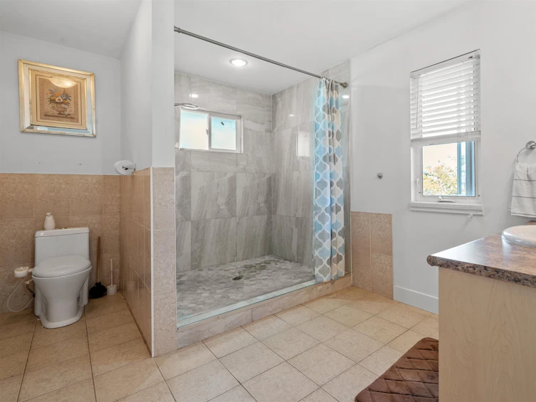 32286 Clinton Avenue, Abbotsford, BC, V2T 5B6 - 32