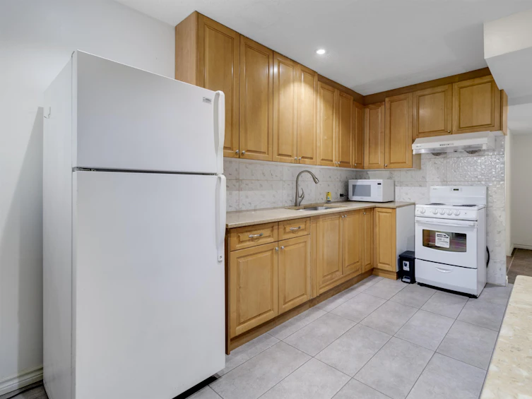 1274 Johnson Street, Coquitlam, BC, V3B 4T4 - 25