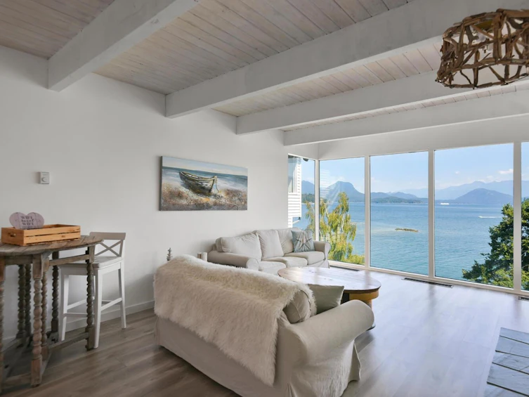362 Avalon Drive, Gibsons, BC, V0N 1V8 - 4