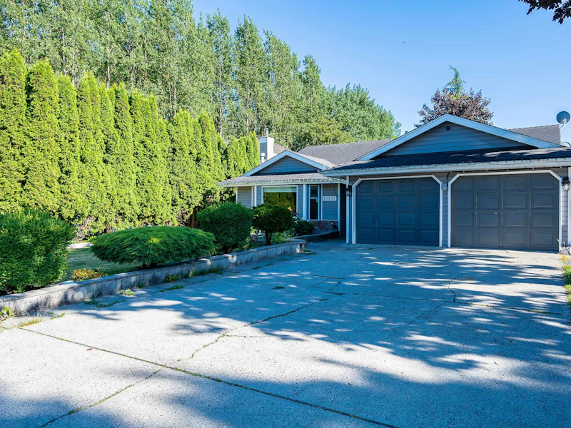 13352 59b Avenue, Surrey BC V3X 1L1