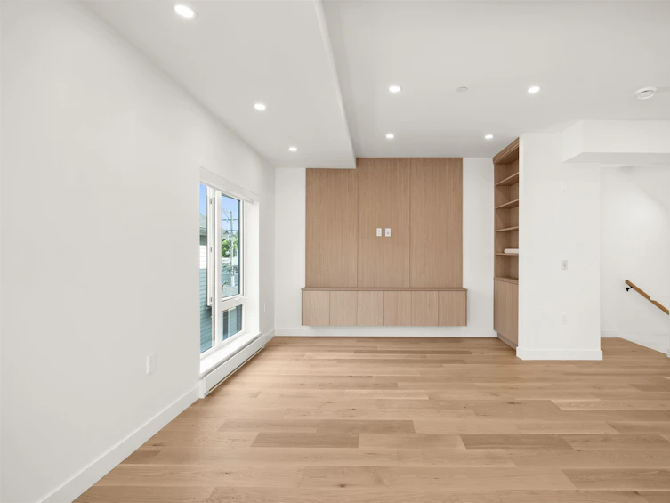 2410 Victoria Drive, Vancouver, BC, V5N 1T8 - 8