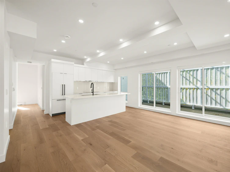 2410 Victoria Drive, Vancouver, BC, V5N 1T8 - 10