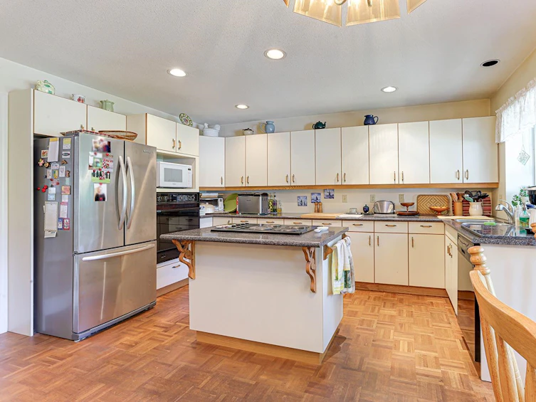 4837 8a Avenue, Delta, BC, V4M 1S8 - 9