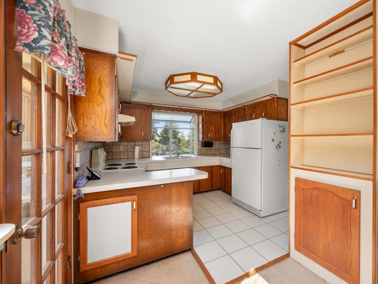 7720 Barrymore Drive, Delta, BC, V4C 8G5 - 11