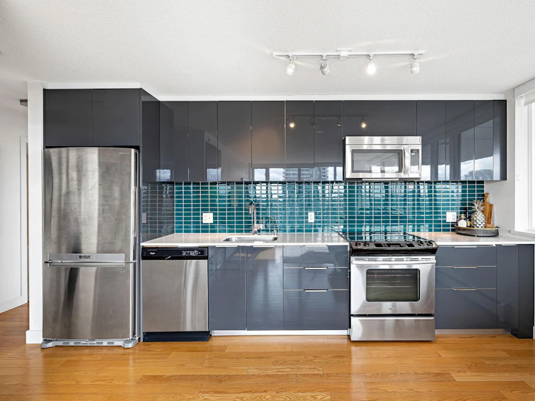 2302-1325 Rolston Street, Vancouver, BC, V6B 0M2 - 10