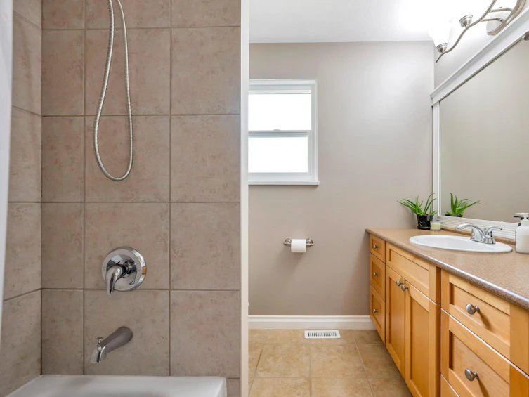 20030 42 Avenue, Langley, BC, V3A 3A5 - 15