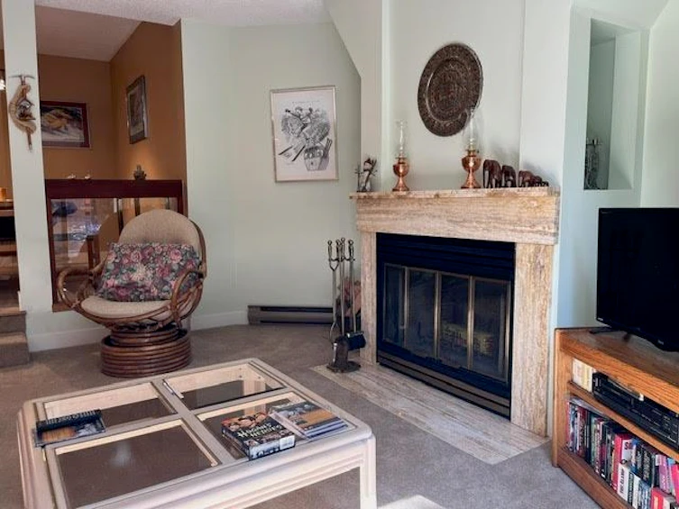 4-4510 Blackcomb Way, Whistler, BC, V8E 0X8 - 2