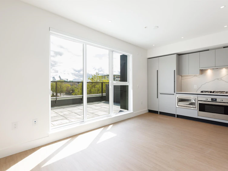 402-2235 E Broadway, Vancouver, BC, V5N 0J5 - 4