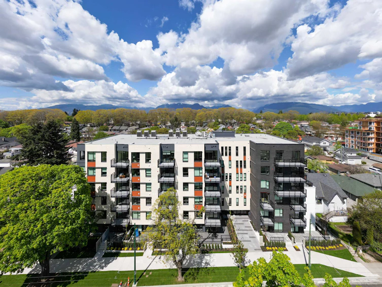 402-2235 E Broadway, Vancouver, BC, V5N 0J5 - 13