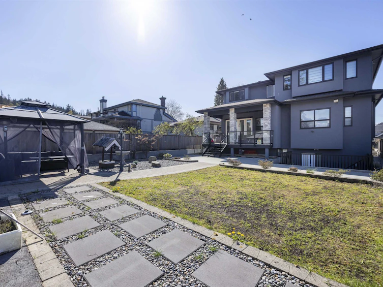 7251 Union Street, Burnaby, BC, V5A 1J1 - 5