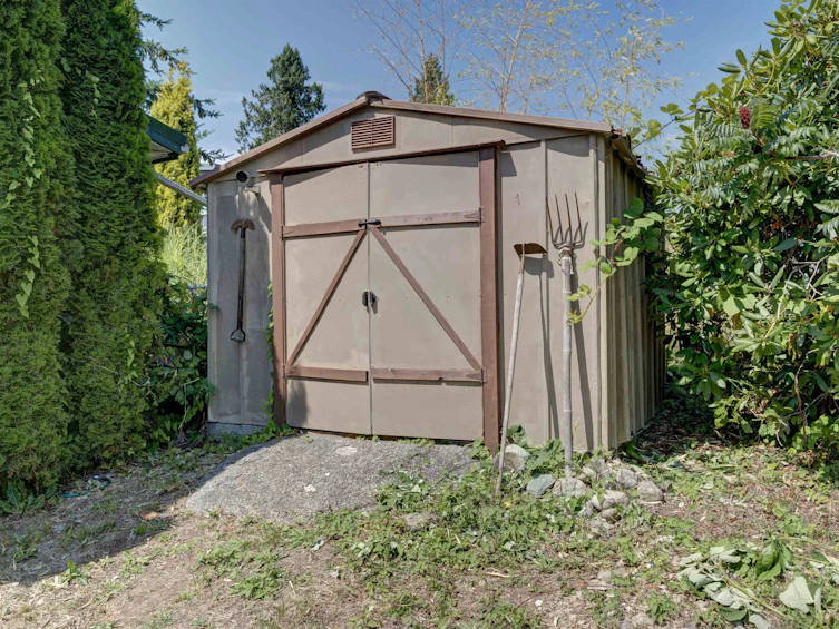 553 Abbs Road, Gibsons, BC, V0N 1V1 - 10