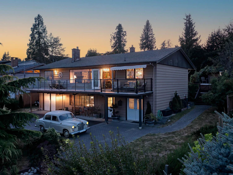 553 Abbs Road, Gibsons, BC, V0N 1V1