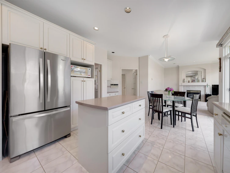 12511 Jack Bell Drive, Richmond, BC, V6V 2R9 - 11