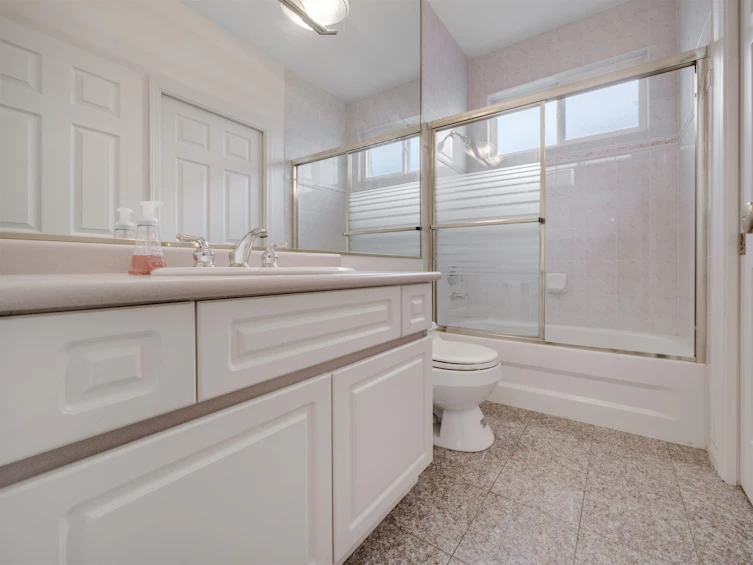 12511 Jack Bell Drive, Richmond, BC, V6V 2R9 - 18