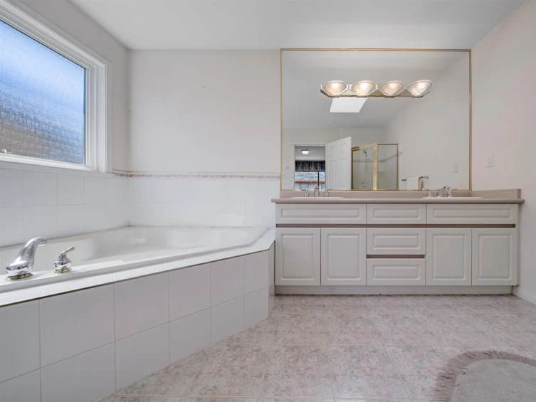 12511 Jack Bell Drive, Richmond, BC, V6V 2R9 - 20