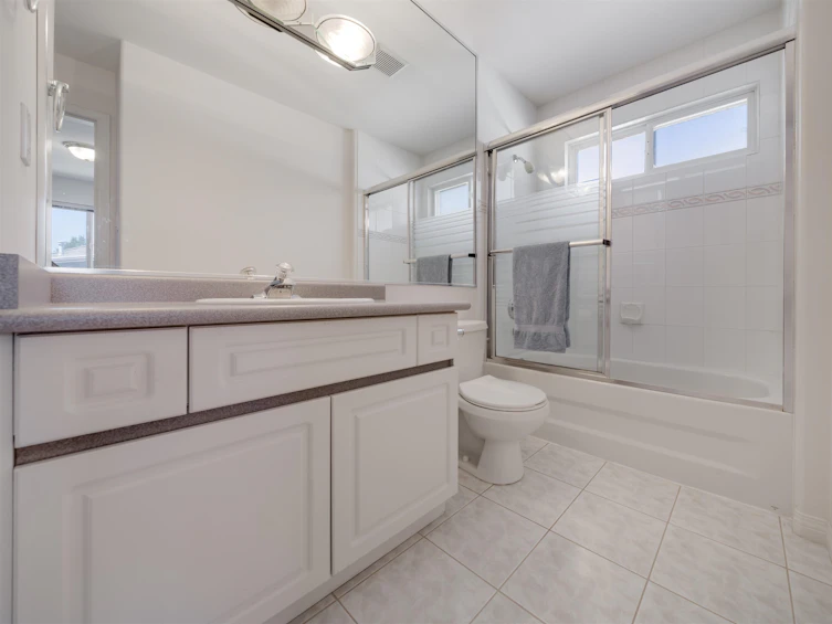 12511 Jack Bell Drive, Richmond, BC, V6V 2R9 - 23