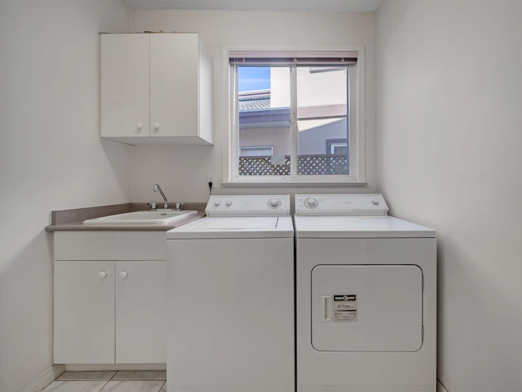 12511 Jack Bell Drive, Richmond, BC, V6V 2R9 - 28