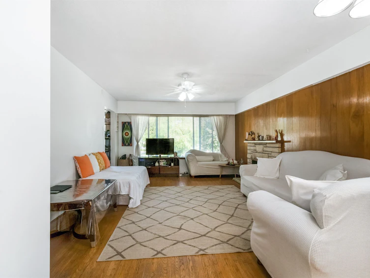 5849 Fleming Street, Vancouver, BC, V5P 3G4 - 5