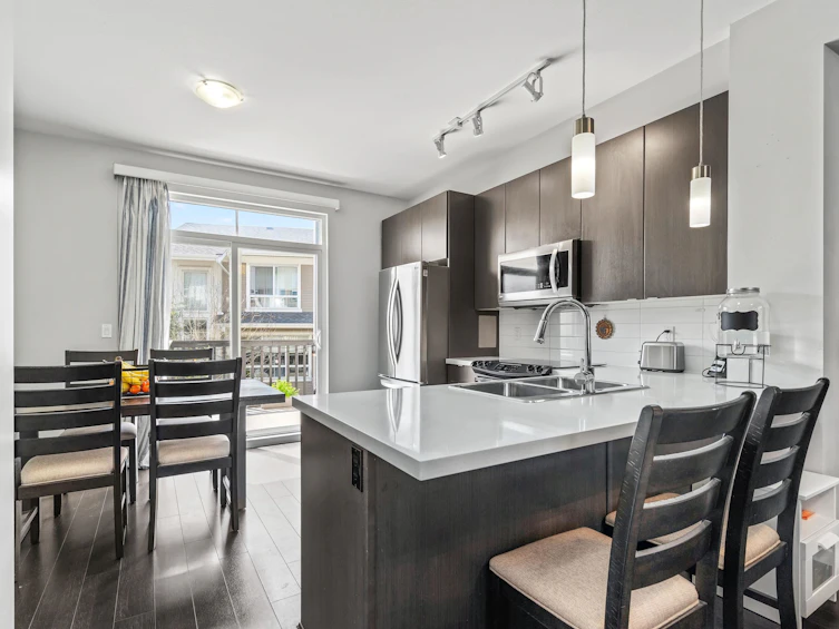 100-19505 68a Avenue, Surrey, BC, V4N 6K3 - 4