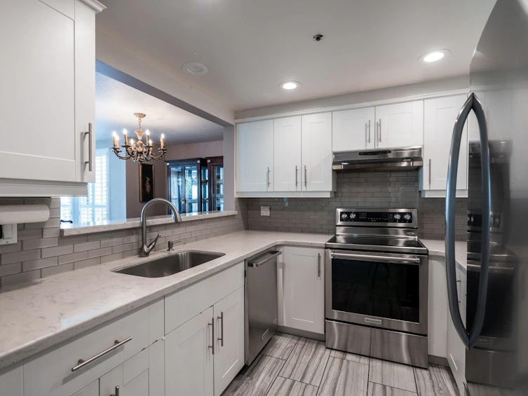 107-1502 Island Park Walk, Vancouver, BC, V6H 3Z8 - 3