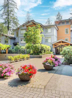 102 3125 Capilano Crescent