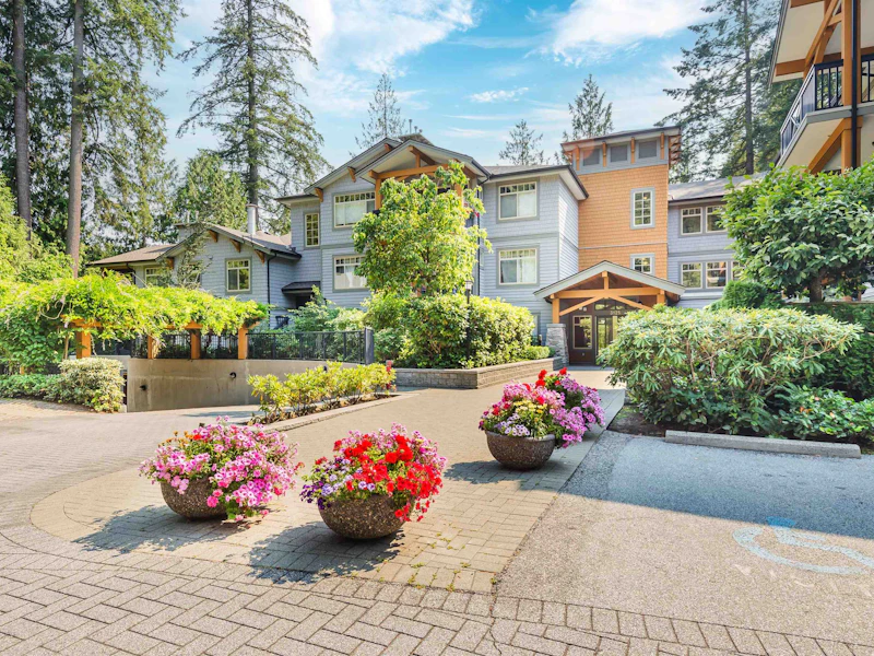 102 - 3125 Capilano Crescent, North Vancouver BC V7R 4X5