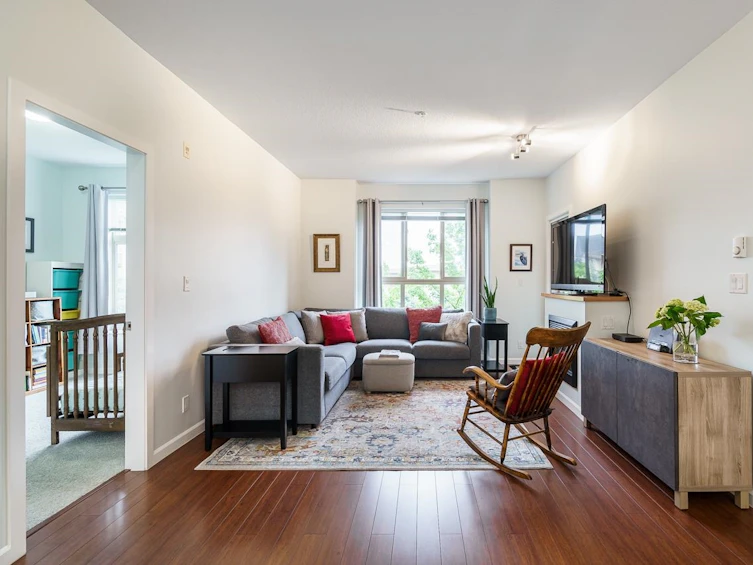 208-285 Ross Drive, New Westminster, BC, V3L 0B9 - 3