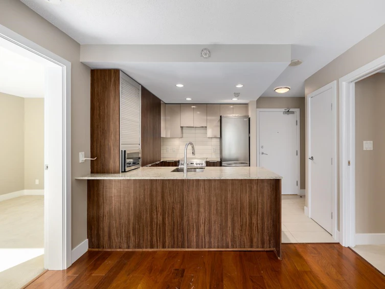 317-1088 Richards Street, Vancouver, BC, V6B 0J8 - 11