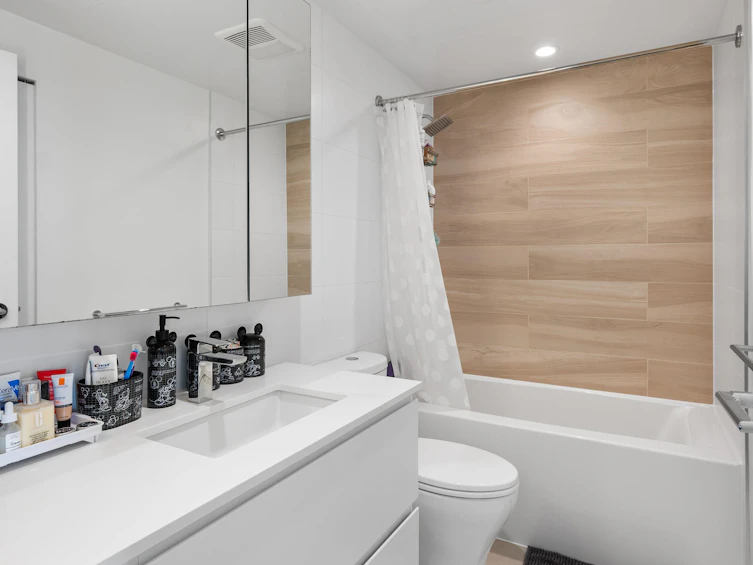 1501-13655 Fraser Highway, Surrey, BC, V3T 0P8 - 7